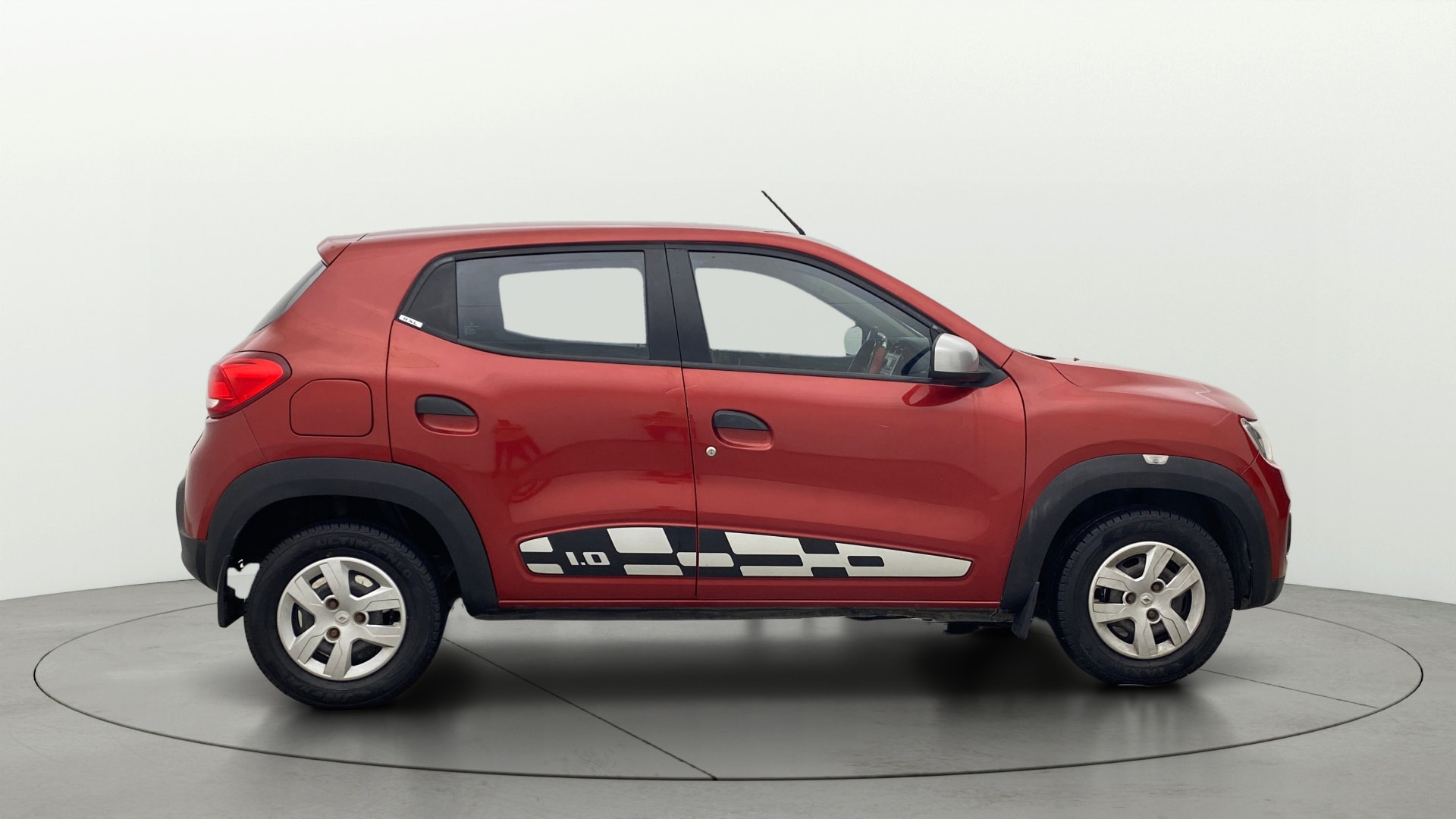 View 2017 Renault Kwid RXT 1.0 Image 8 Used 2017 Renault Kwid RXT 1.0 Image 8