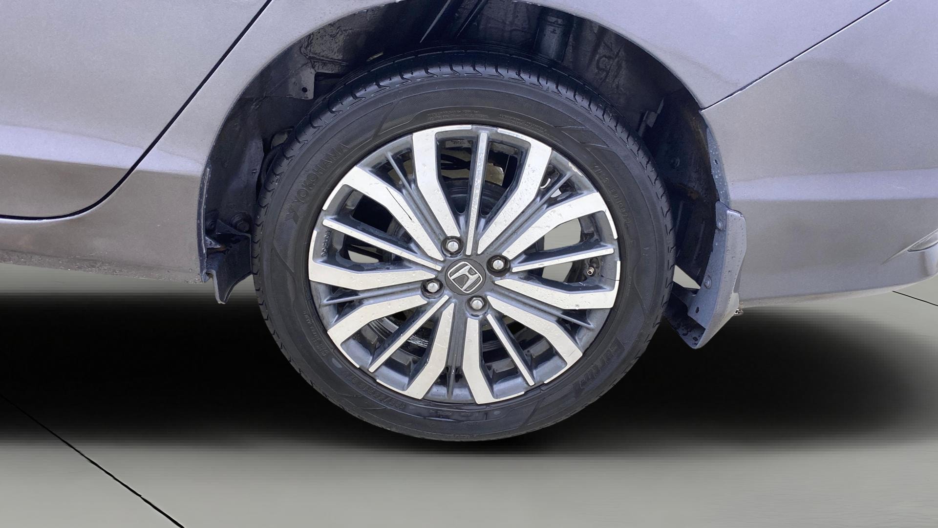 View 2019 Honda City ZX MT Diesel Anniversary Edition Image 8 Used 2019 Honda City ZX MT Diesel Anniversary Edition Image 8