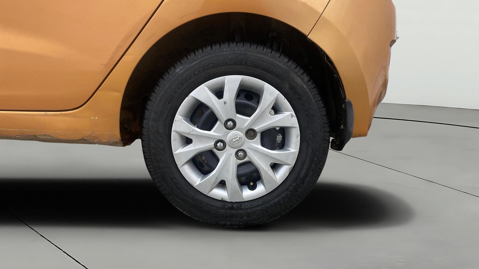 View 2014 Hyundai Grand i10 1.1 Magna Diesel Image 8 Used 2014 Hyundai Grand i10 1.1 Magna Diesel Image 8