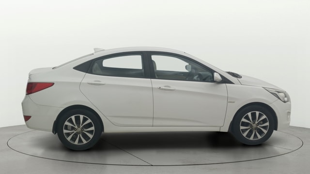 View Hyundai Verna Image 27 Used Hyundai Verna Image 27