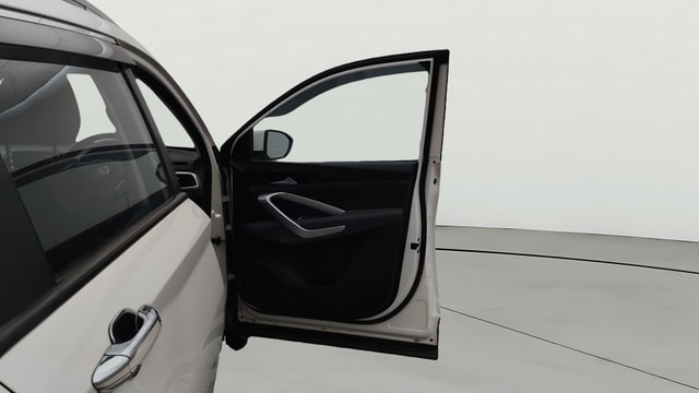 View MG Hector Image 45 Used MG Hector Image 45