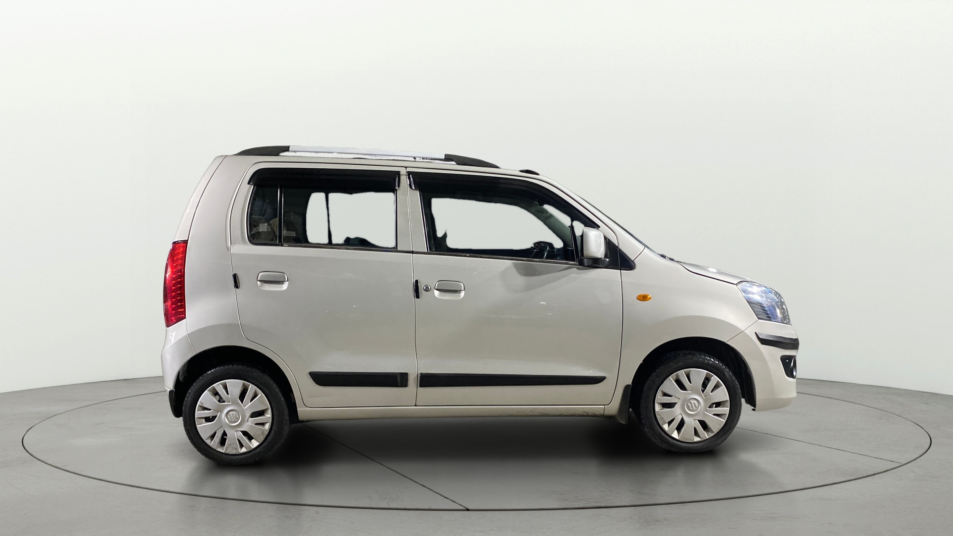 View 2018 Maruti Suzuki 1000 Base Variant Image 8 Used 2018 Maruti Suzuki 1000 Base Variant Image 8