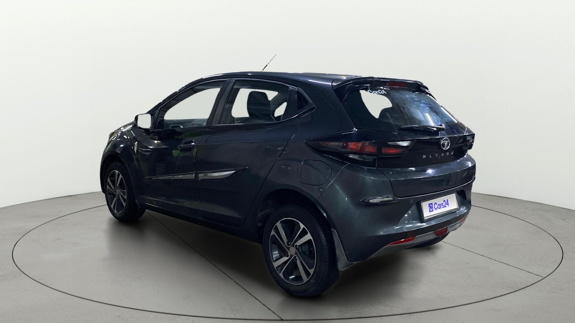 View 2020 Tata Altroz XZ Petrol Image 2 Used 2020 Tata Altroz XZ Petrol Image 2