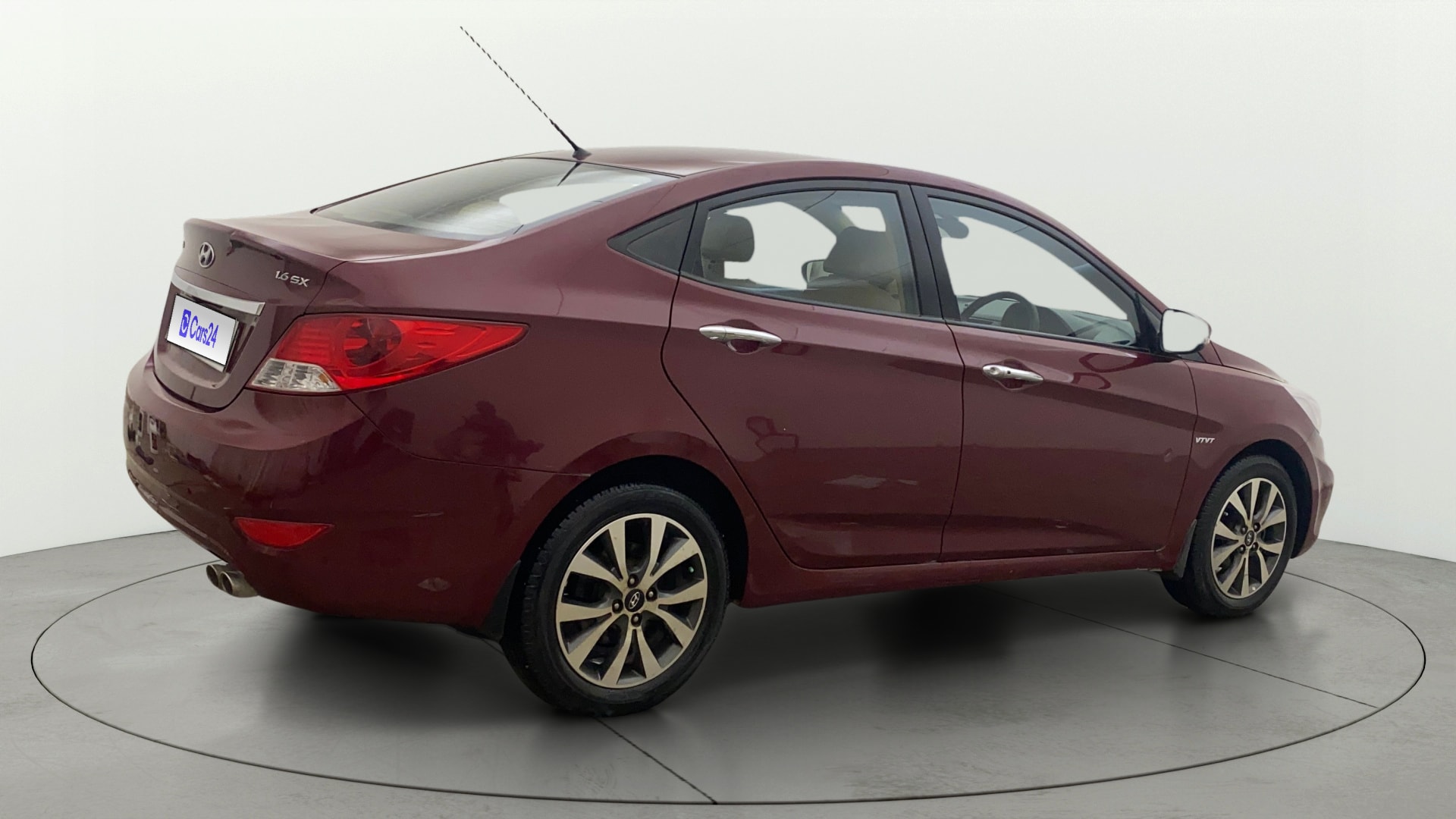 View 2014 Hyundai Fluidic Verna 1.6 VTVT SX Image 44 Used 2014 Hyundai Fluidic Verna 1.6 VTVT SX Image 44