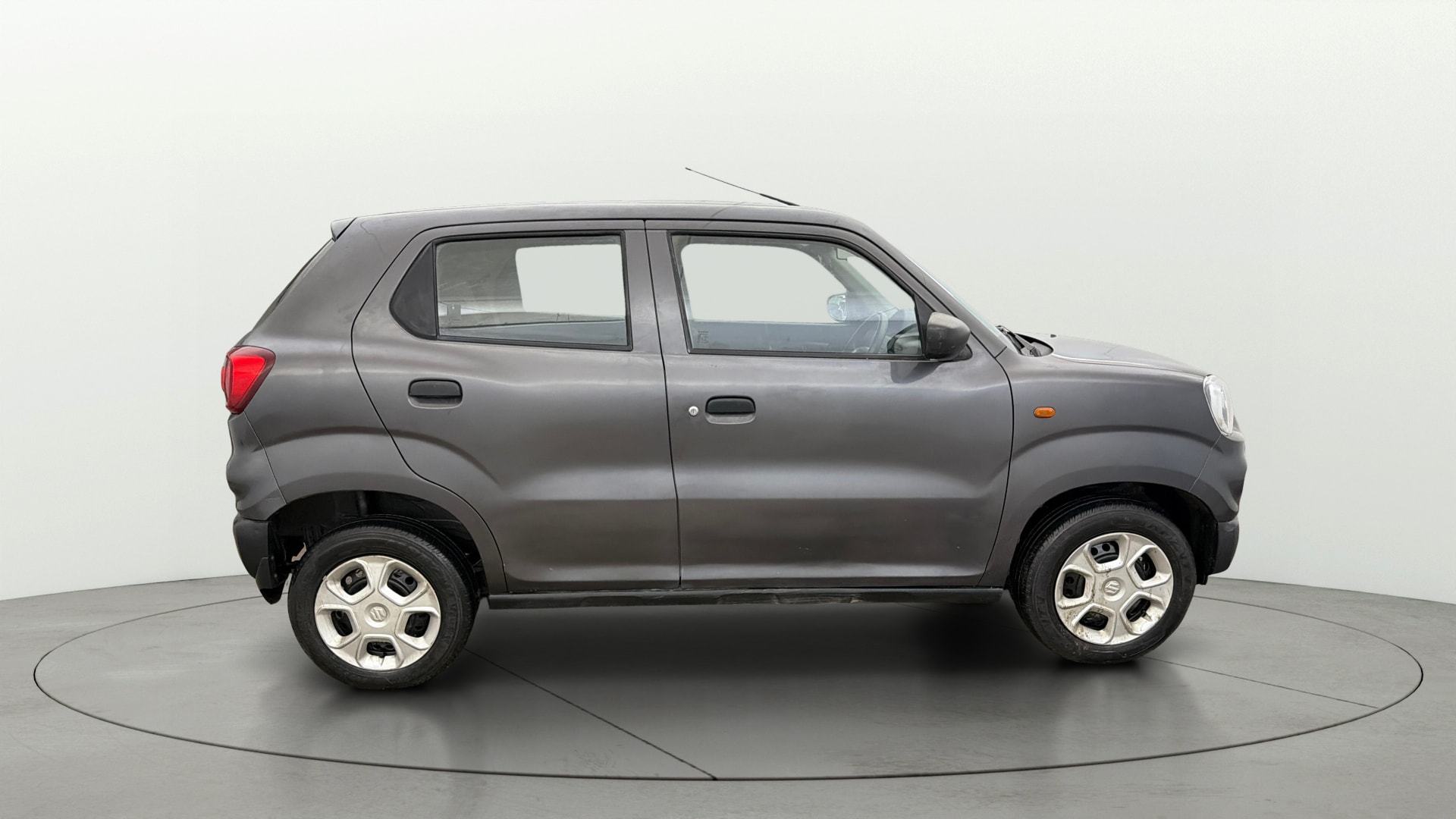 View 2023 Maruti Suzuki 1000 Base Variant Image 8 Used 2023 Maruti Suzuki 1000 Base Variant Image 8