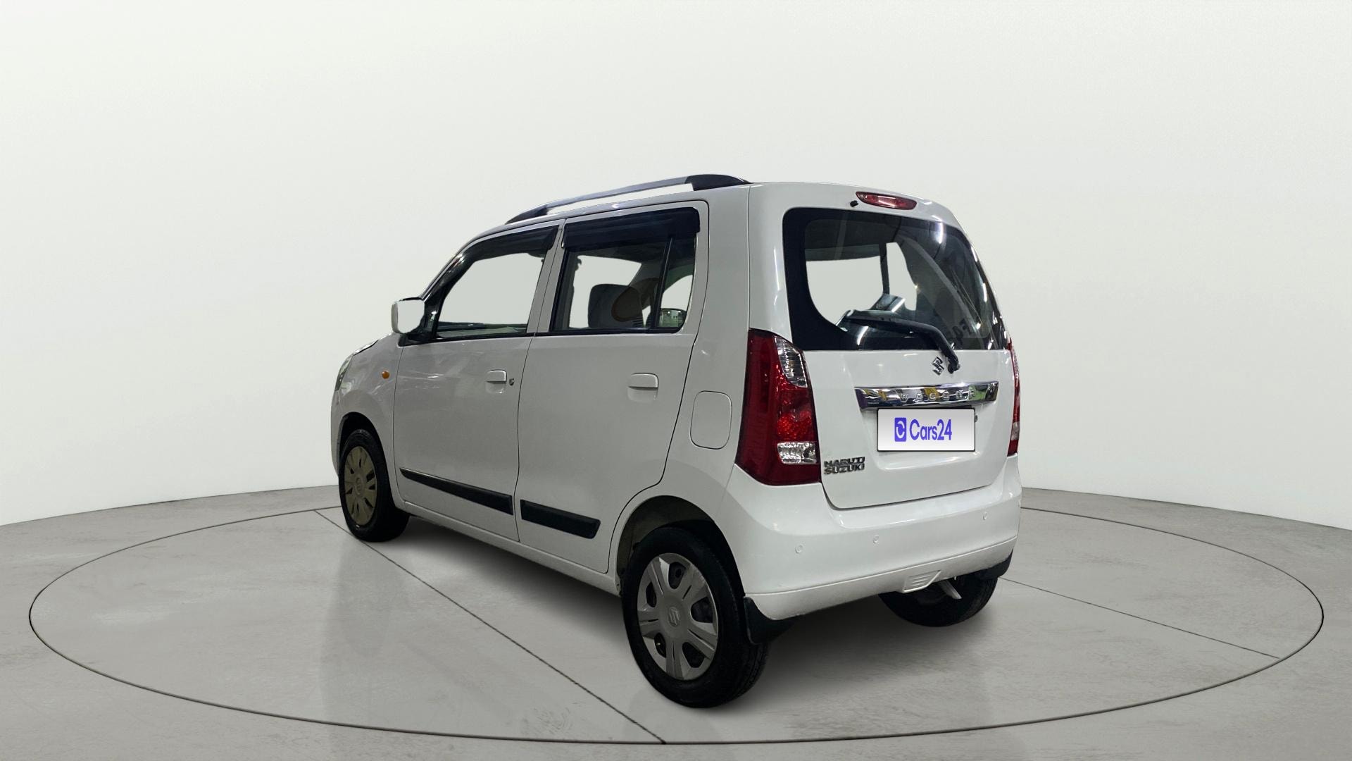 View 2018 Maruti Suzuki 1000 Base Variant Image 2 Used 2018 Maruti Suzuki 1000 Base Variant Image 2