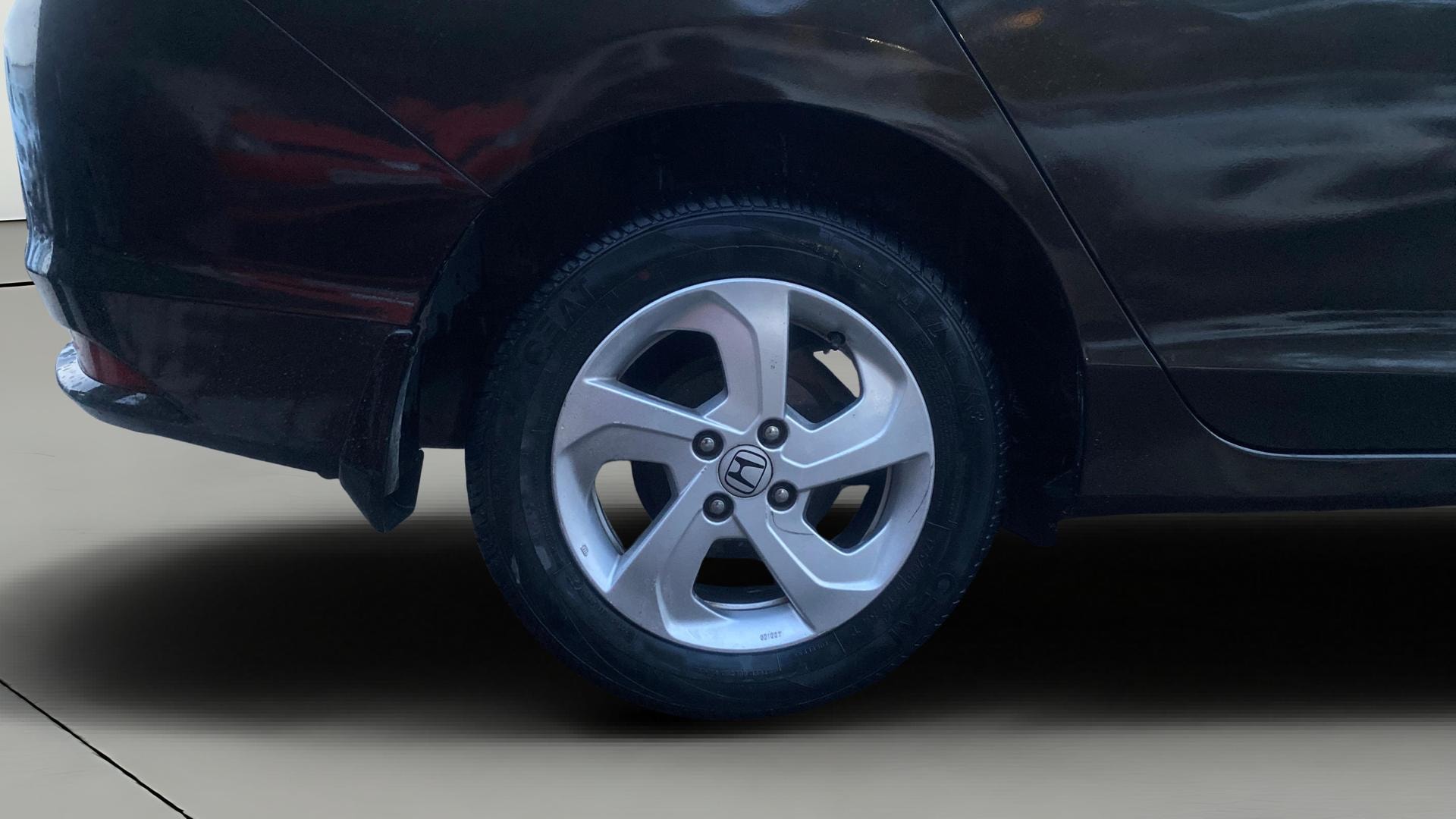 View 2014 Honda City ZX MT Diesel Anniversary Edition Image 33 Used 2014 Honda City ZX MT Diesel Anniversary Edition Image 33