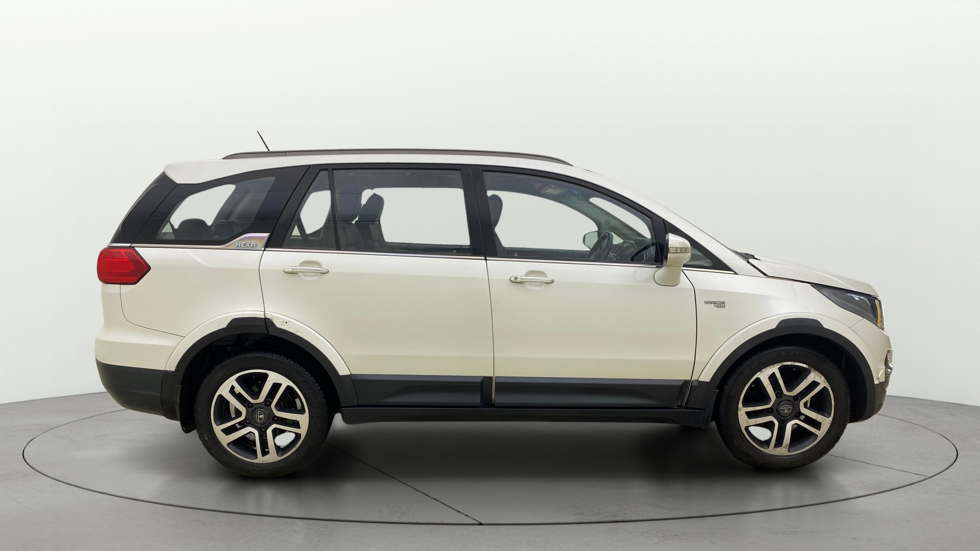View 2017 Tata Hexa XT 4X2 Image 8 Used 2017 Tata Hexa XT 4X2 Image 8