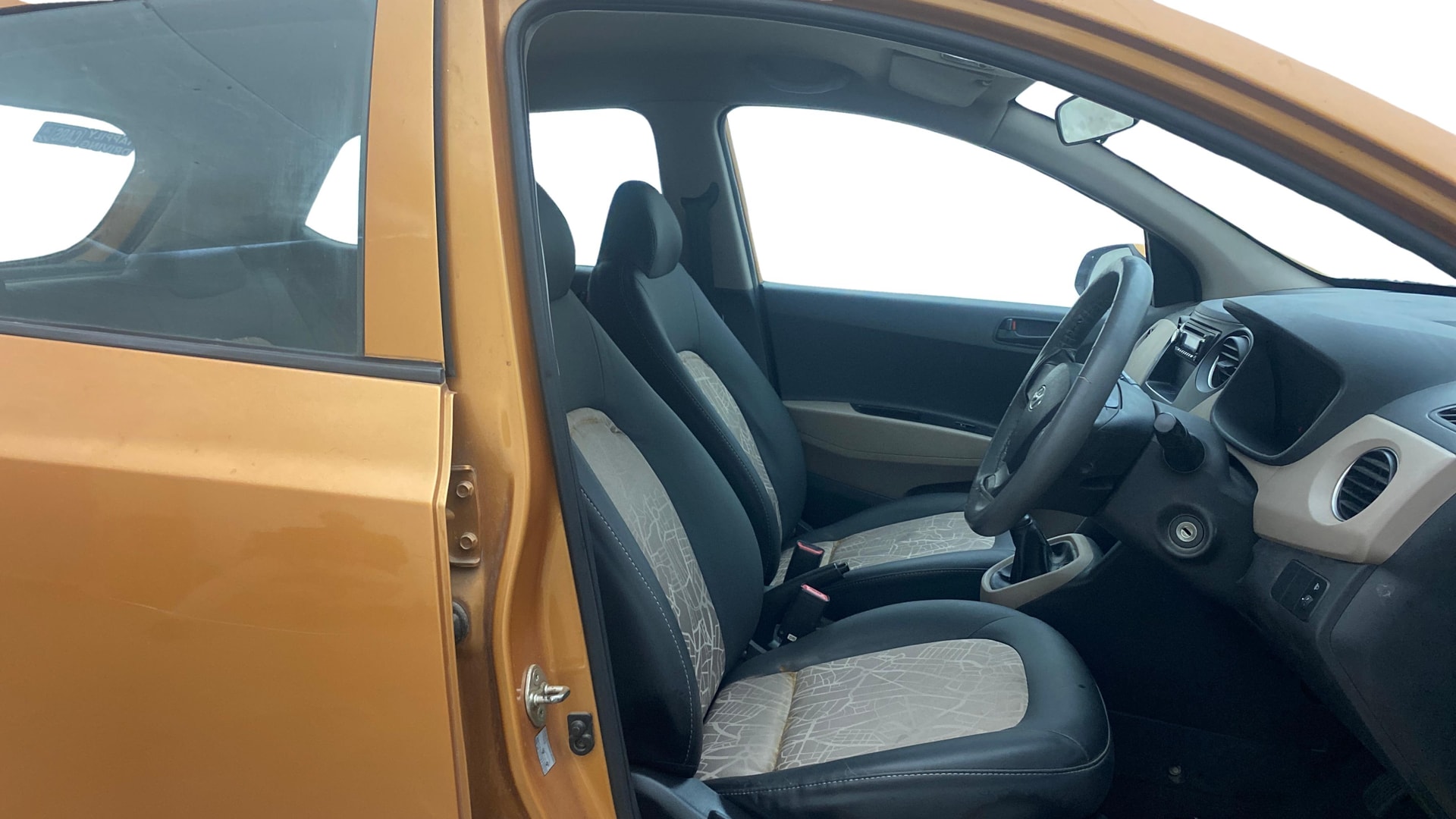 View 2014 Hyundai Grand i10 1.1 Magna Diesel Image 17 Used 2014 Hyundai Grand i10 1.1 Magna Diesel Image 17