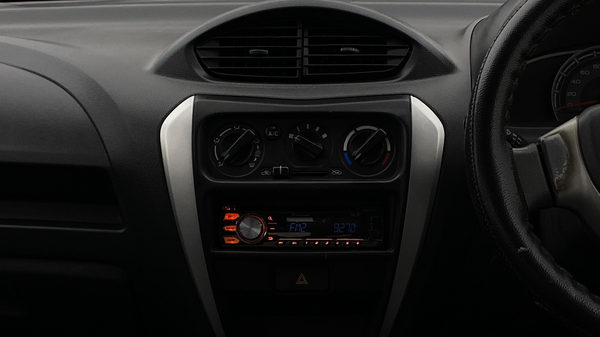 View 2016 Maruti Suzuki Alto 800 LX Image 17 Used 2016 Maruti Suzuki Alto 800 LX Image 17