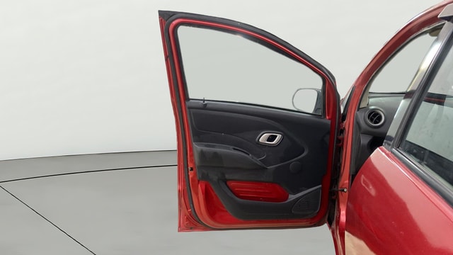 View Datsun Redi GO Image 30 Used Datsun Redi GO Image 30