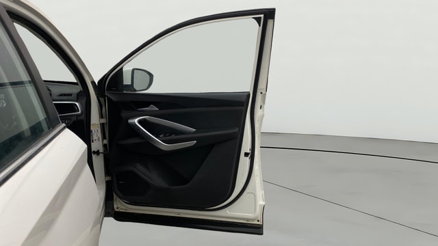 View MG Hector Image 47 Used MG Hector Image 47