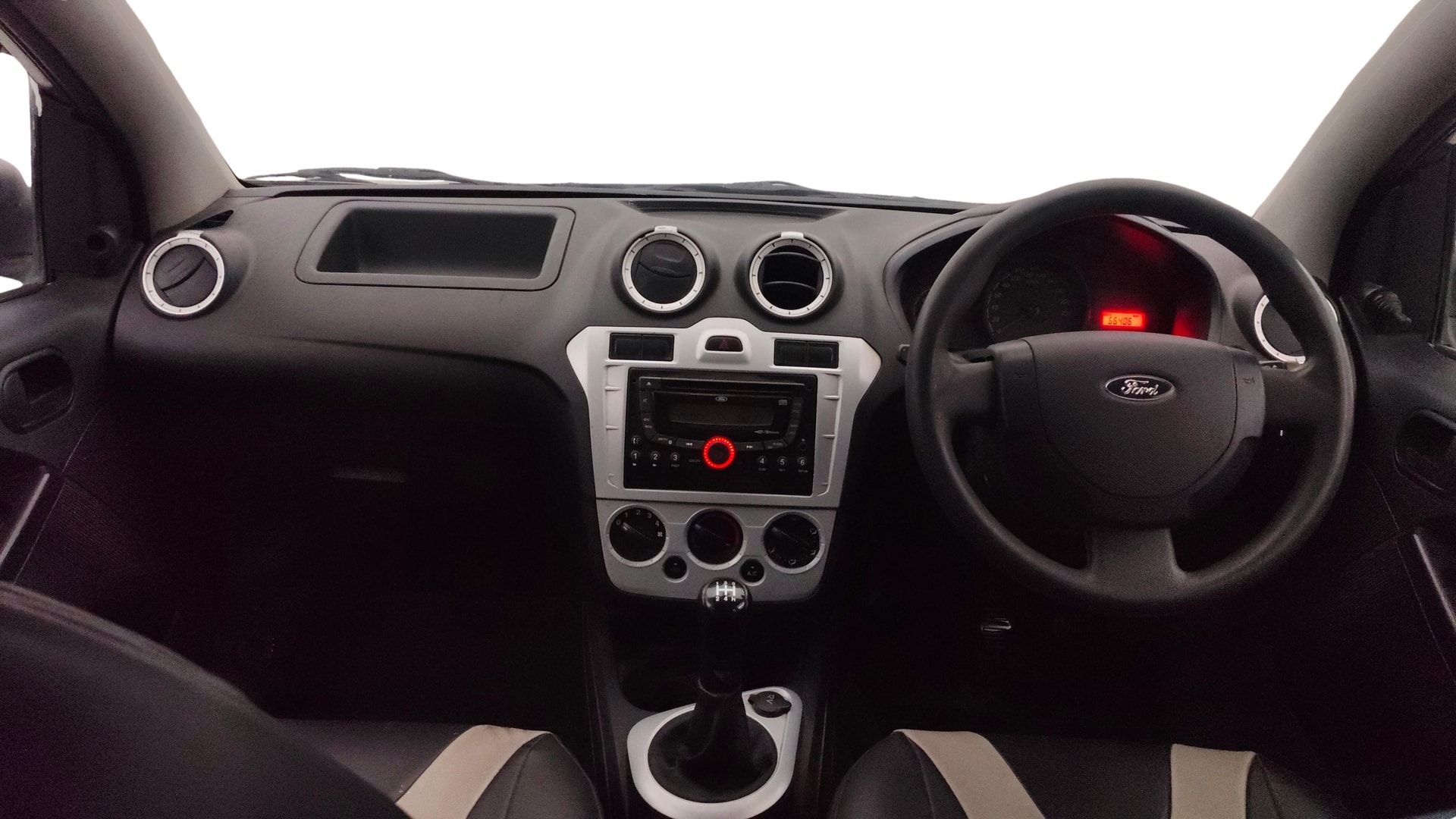View 2014 Ford Figo 1.2P Ambiente MT BS IV Image 15 Used 2014 Ford Figo 1.2P Ambiente MT BS IV Image 15
