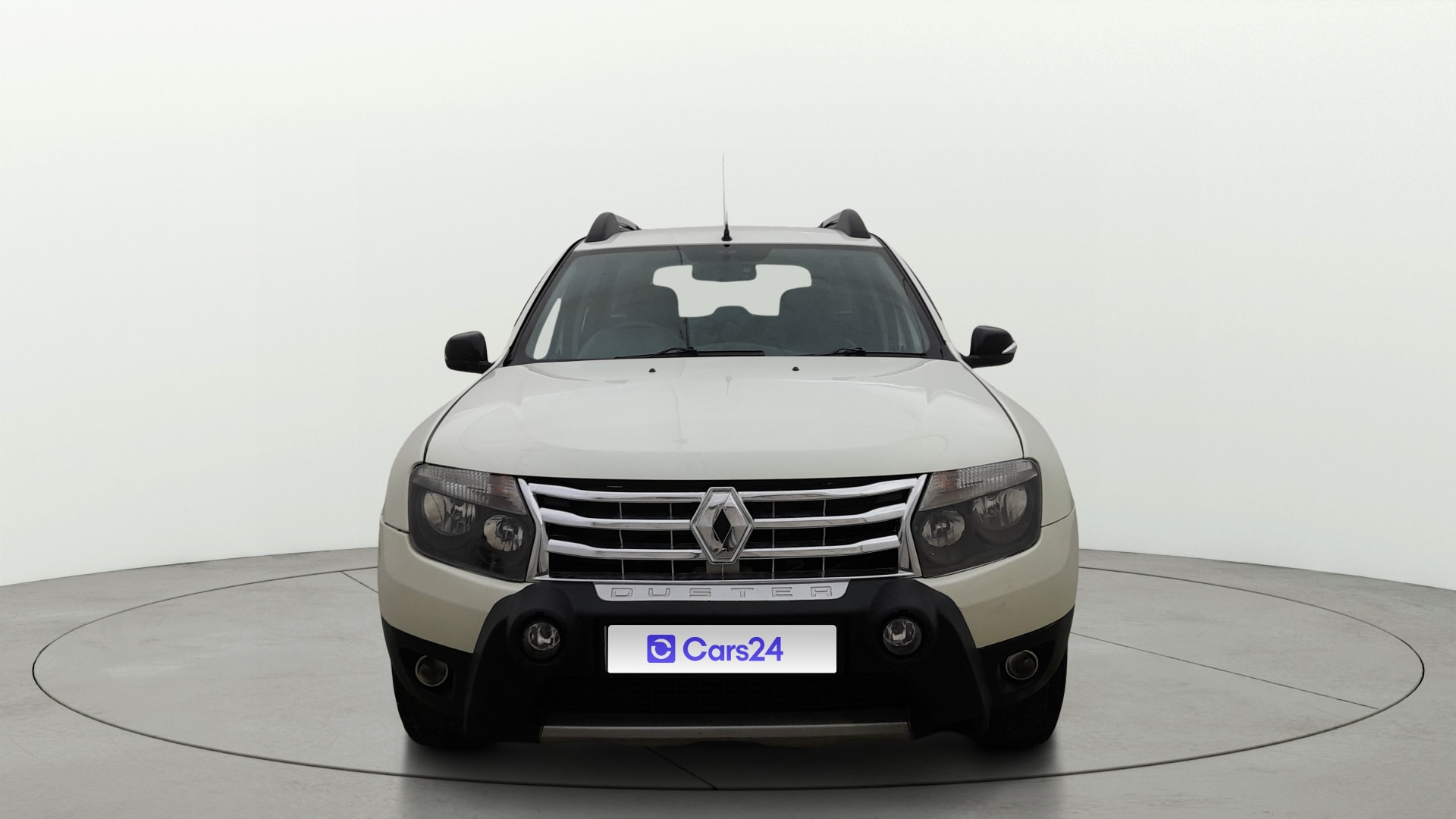 View 2015 Renault Duster Diesel 85PS 4x2 MT Image 1 Used 2015 Renault Duster Diesel 85PS 4x2 MT Image 1