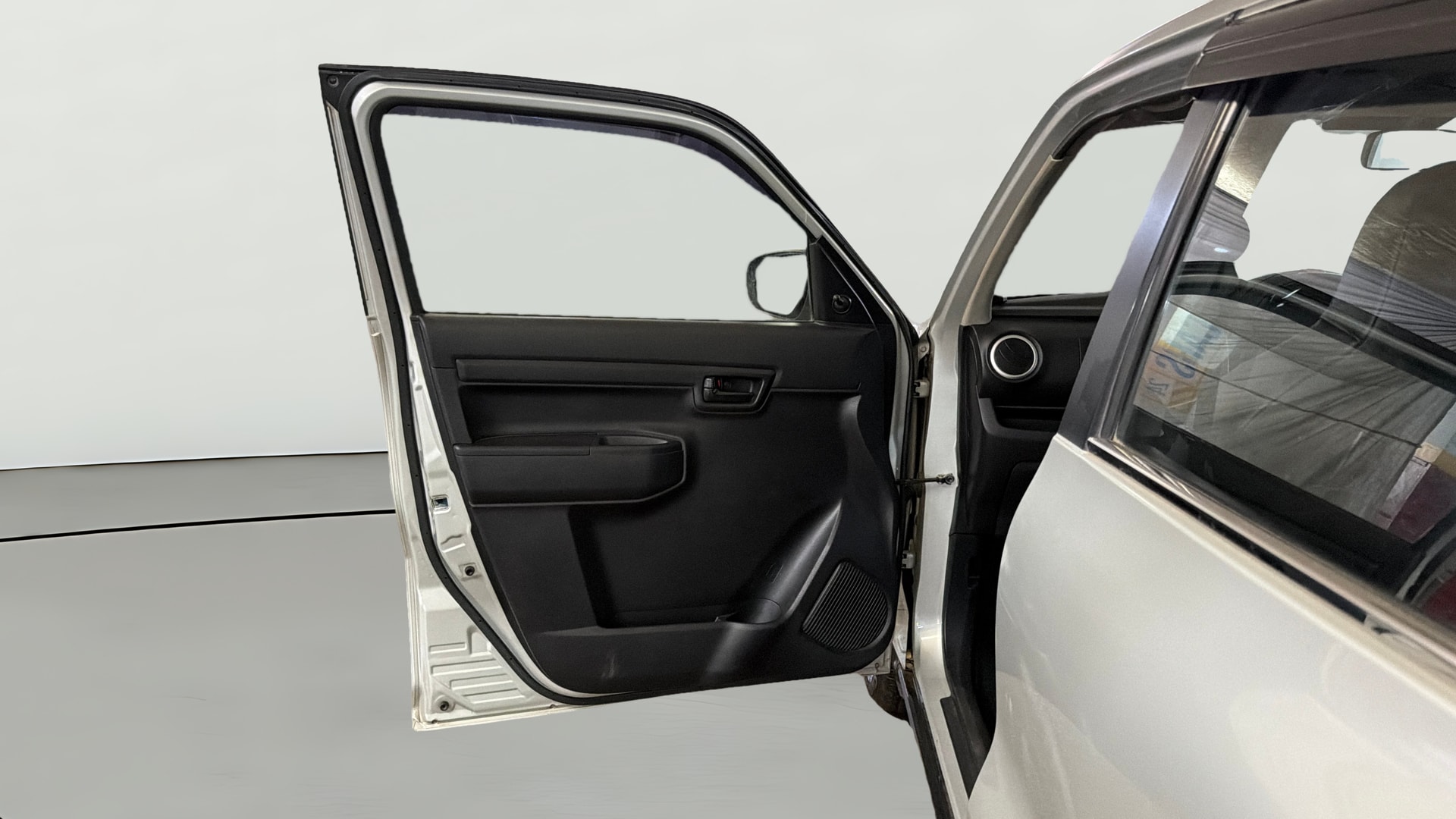 View 2019 Maruti Suzuki 1000 Base Variant Image 31 Used 2019 Maruti Suzuki 1000 Base Variant Image 31