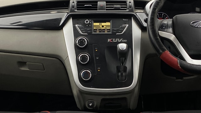 View Mahindra KUV100 Image 17 Used Mahindra KUV100 Image 17