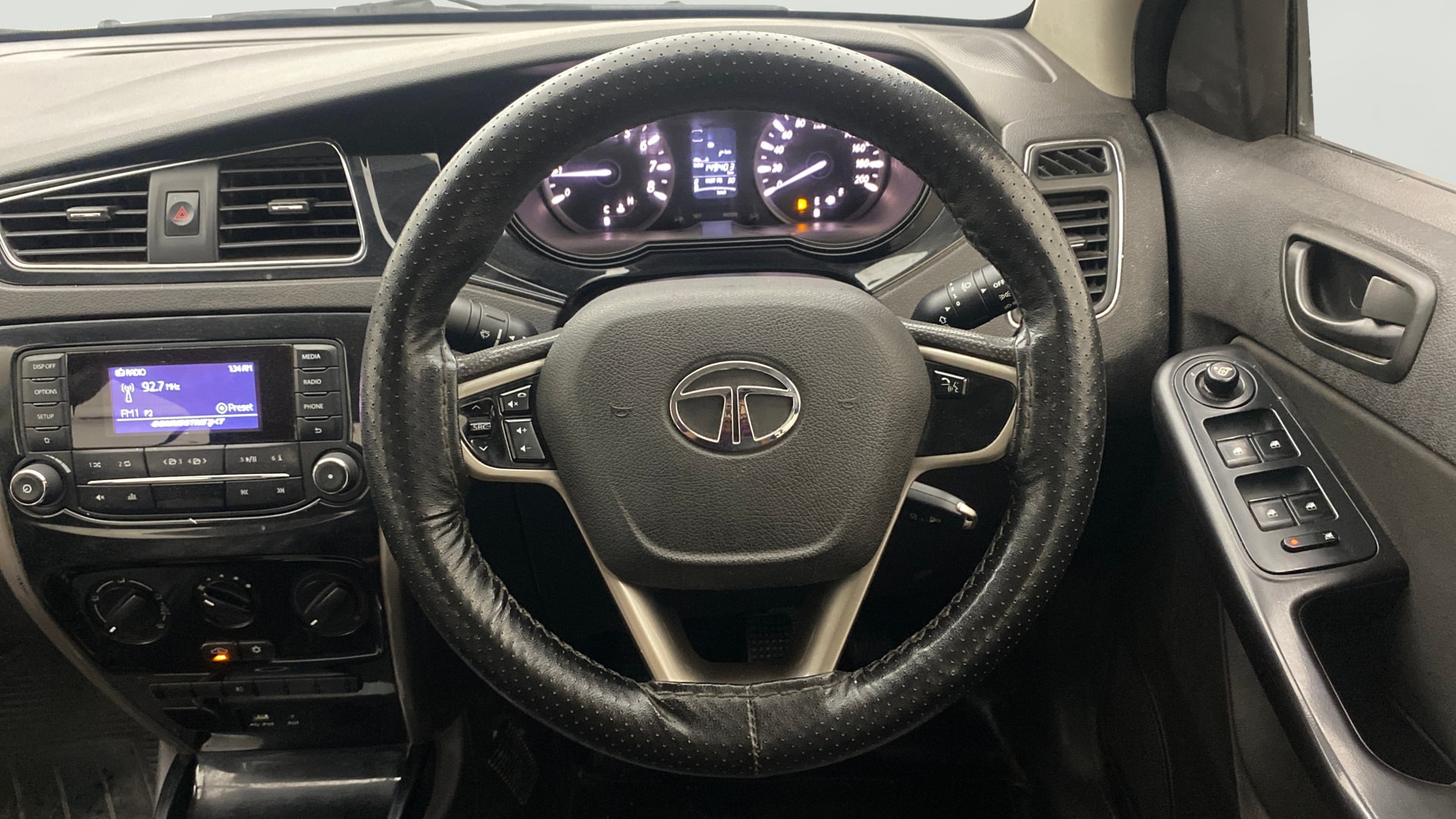 View 2016 Tata Bolt XE Quadrajet 75PS Diesel Image 20 Used 2016 Tata Bolt XE Quadrajet 75PS Diesel Image 20