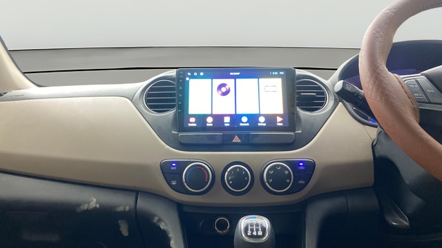 View Hyundai Grand i10 Image 17 Used Hyundai Grand i10 Image 17