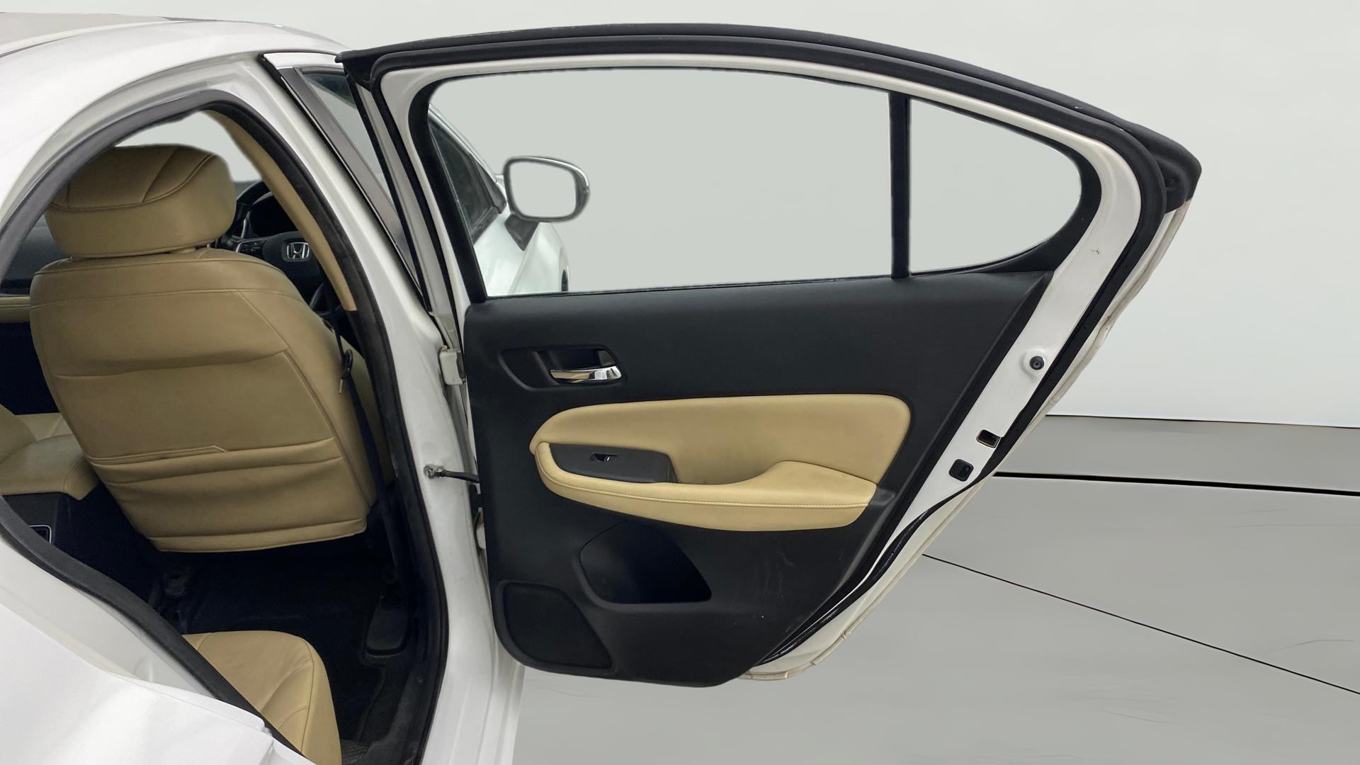 View 2021 Honda City ZX CVT Image 8 Used 2021 Honda City ZX CVT Image 8