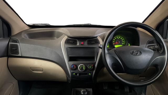 View Hyundai EON Image 15 Used Hyundai EON Image 15