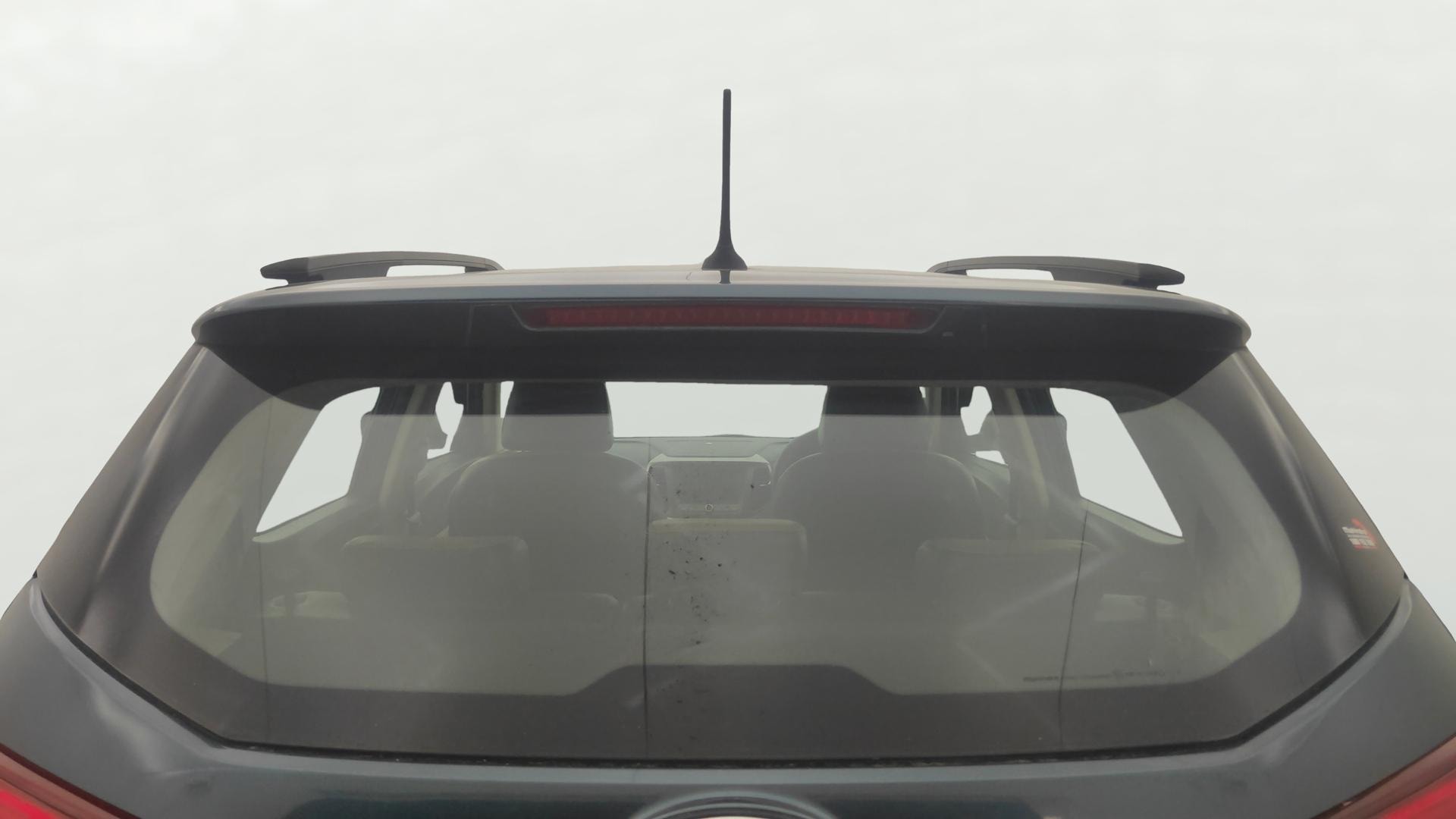 View 2019 Mahindra XUV300 W4 Petrol BS IV Image 3 Used 2019 Mahindra XUV300 W4 Petrol BS IV Image 3