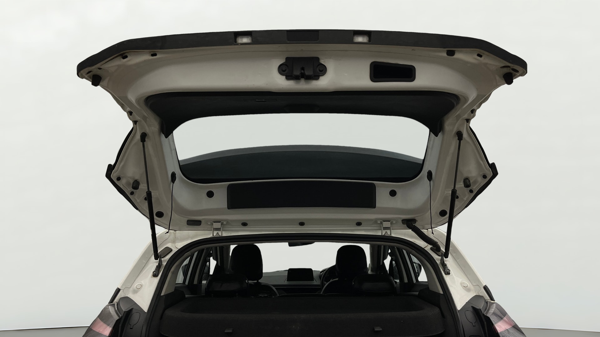 View 2024 Tata Nexon Revotron XE Image 16 Used 2024 Tata Nexon Revotron XE Image 16