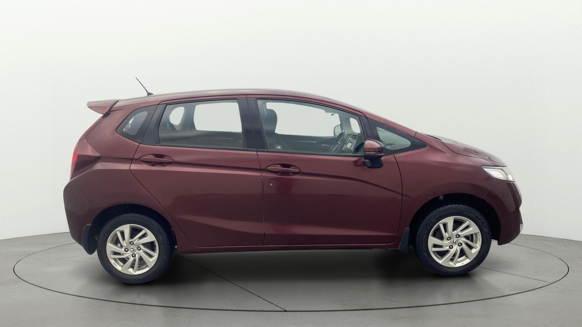 View 2016 Honda Jazz E MT Diesel Image 8 Used 2016 Honda Jazz E MT Diesel Image 8