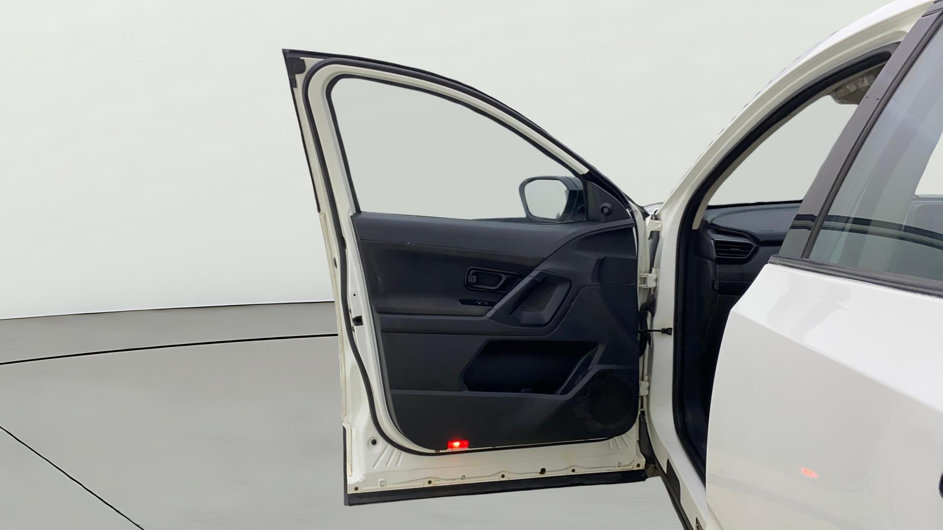 View 2023 Tata Harrier XE Image 31 Used 2023 Tata Harrier XE Image 31