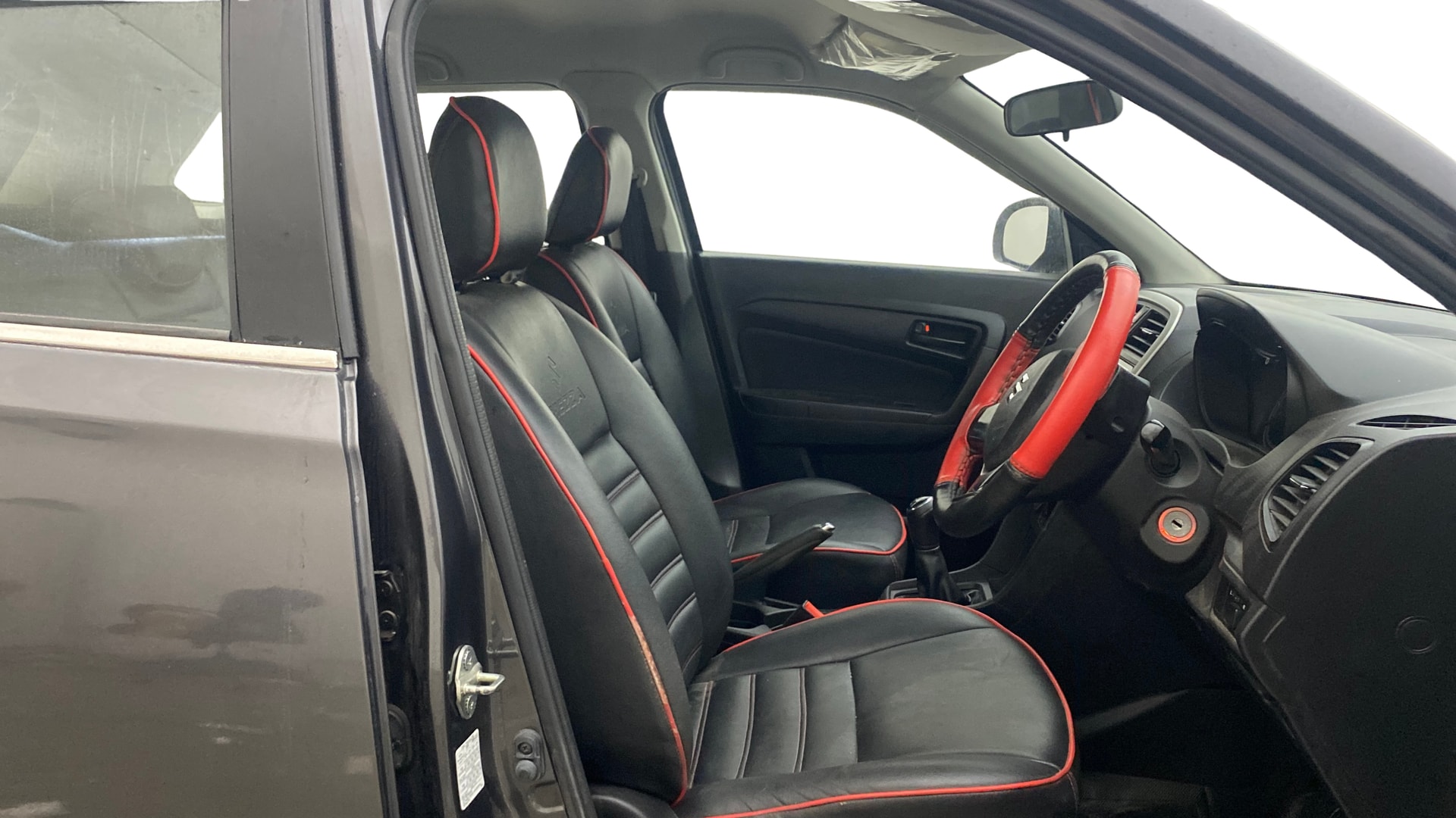View 2019 Maruti Suzuki 1000 Base Variant Image 26 Used 2019 Maruti Suzuki 1000 Base Variant Image 26