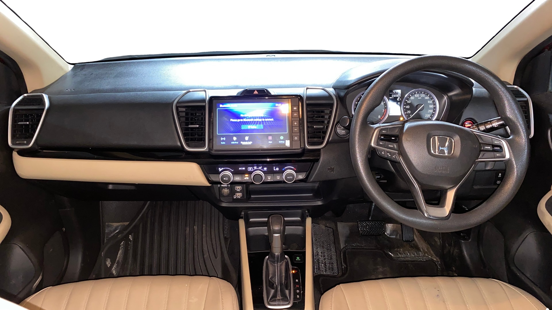 View 2020 Honda City ZX MT Diesel Anniversary Edition Image 16 Used 2020 Honda City ZX MT Diesel Anniversary Edition Image 16