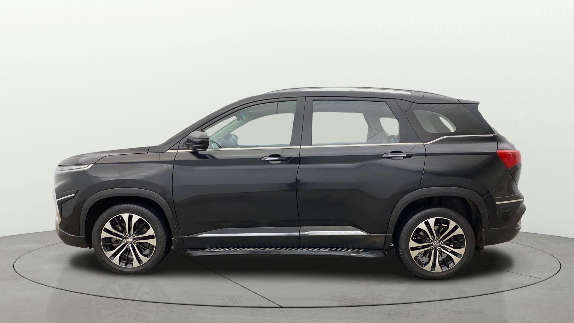 View 2022 MG Hector Sharp CVT Petrol Image 6 Used 2022 MG Hector Sharp CVT Petrol Image 6