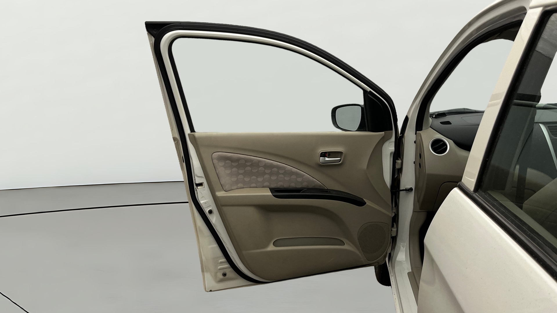 View 2017 Maruti Suzuki 1000 Base Variant Image 30 Used 2017 Maruti Suzuki 1000 Base Variant Image 30