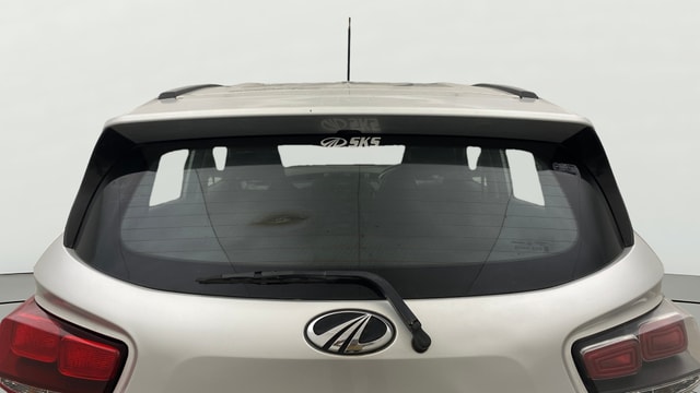 View Mahindra KUV100 Image 4 Used Mahindra KUV100 Image 4