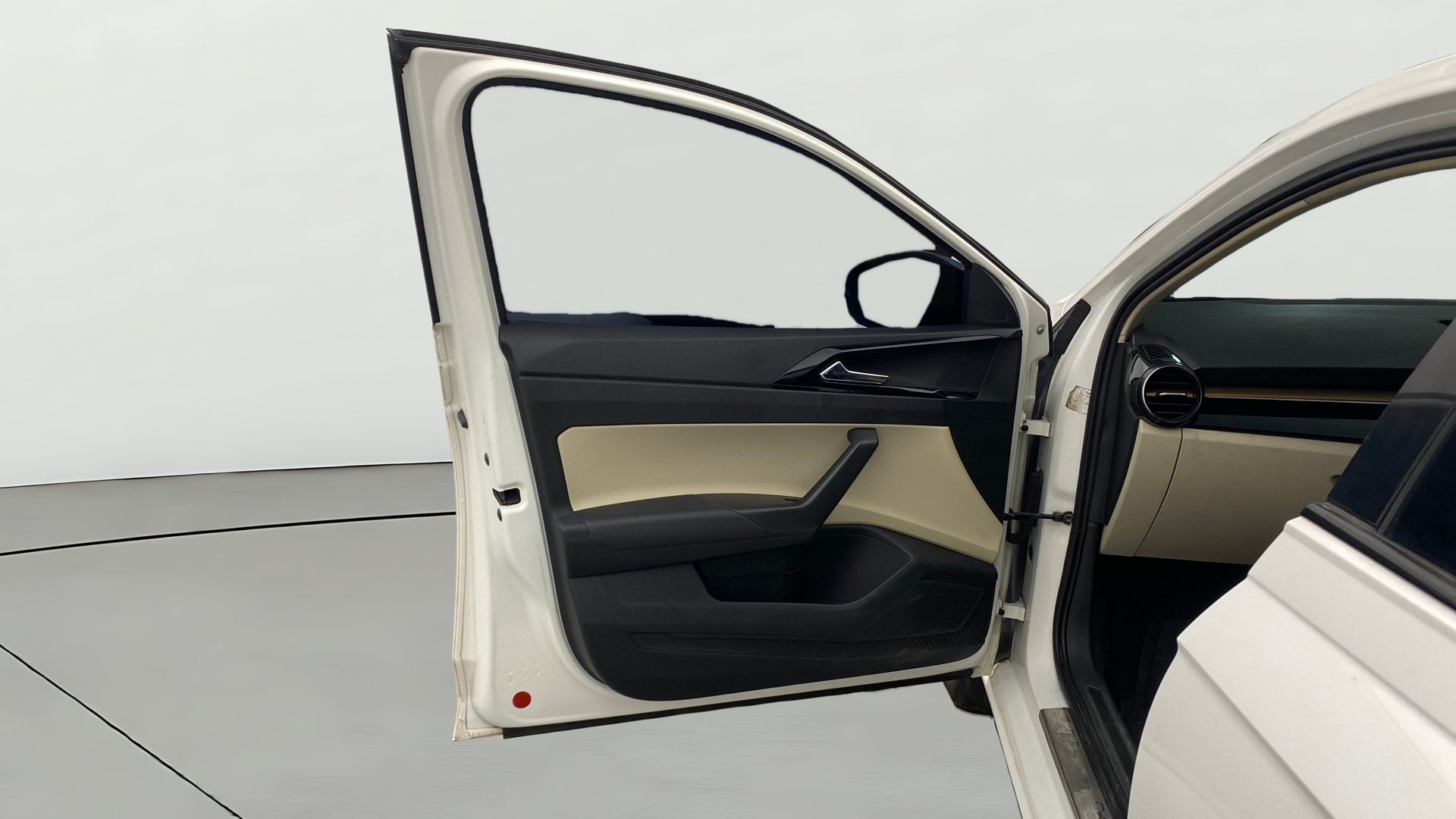 View 2022 Skoda Slavia Style 1.0 TSI MT Image 32 Used 2022 Skoda Slavia Style 1.0 TSI MT Image 32