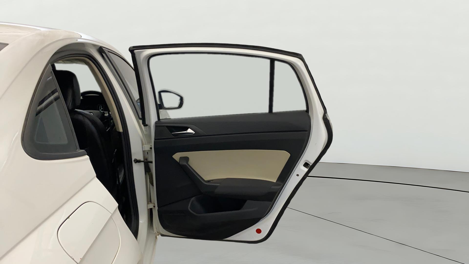 View 2022 Skoda Slavia Ambition 1.0 TSI MT Image 8 Used 2022 Skoda Slavia Ambition 1.0 TSI MT Image 8