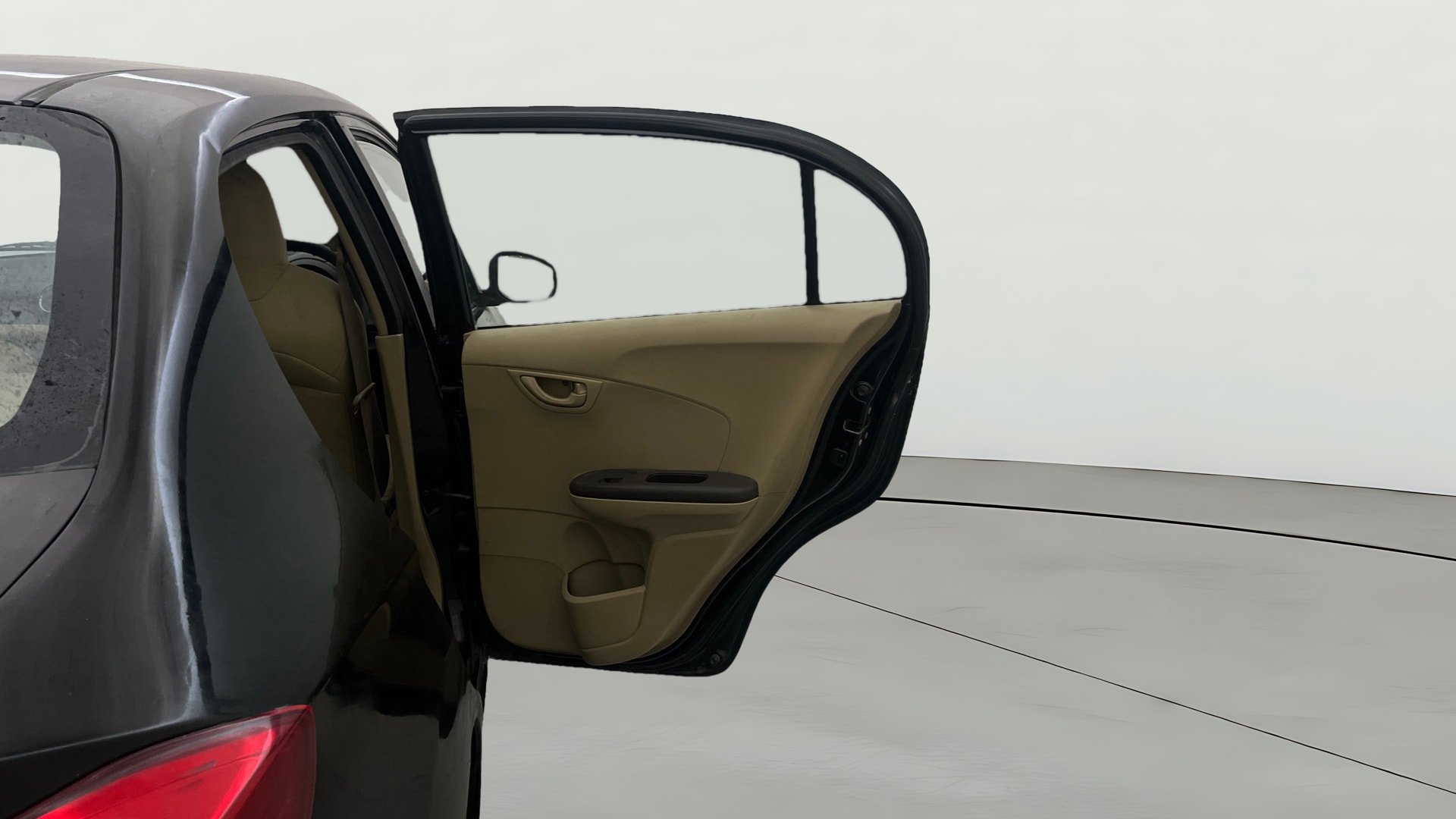 View 2013 Honda Amaze E MT Petrol BS IV Image 7 Used 2013 Honda Amaze E MT Petrol BS IV Image 7