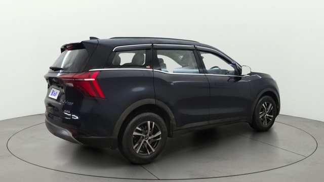 View Mahindra XUV700 Image 45 Used Mahindra XUV700 Image 45