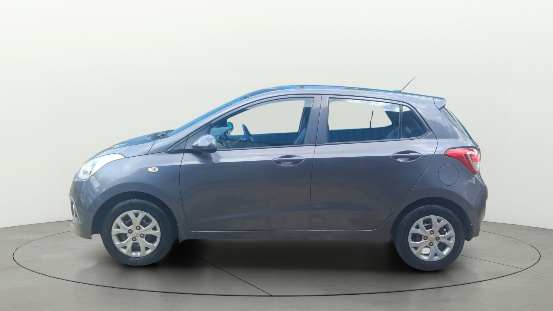 View 2015 Hyundai Grand i10 Magna 1.2 Kappa VTVT Image 5 Used 2015 Hyundai Grand i10 Magna 1.2 Kappa VTVT Image 5