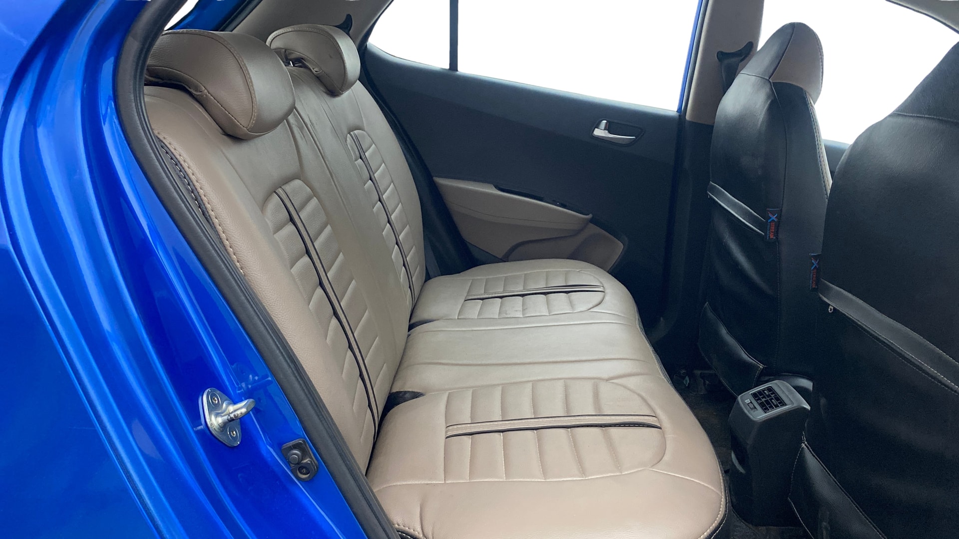 View 2019 Hyundai Grand i10 1.2 Asta Petrol Image 29 Used 2019 Hyundai Grand i10 1.2 Asta Petrol Image 29