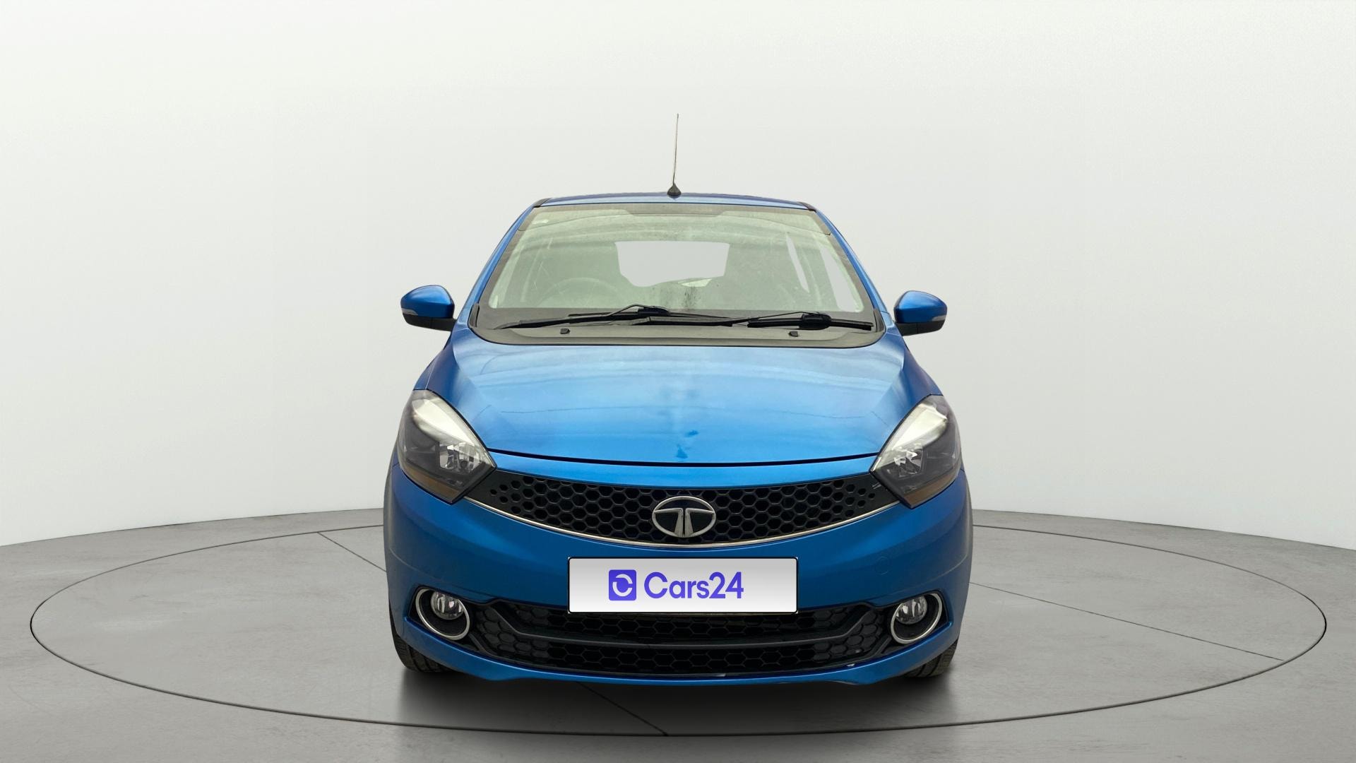 View 2019 Tata Tiago Revotorq XB Image 1 Used 2019 Tata Tiago Revotorq XB Image 1