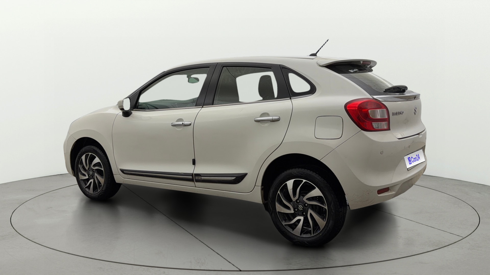 View 2021 Maruti Suzuki 1000 Base Variant Image 2 Used 2021 Maruti Suzuki 1000 Base Variant Image 2