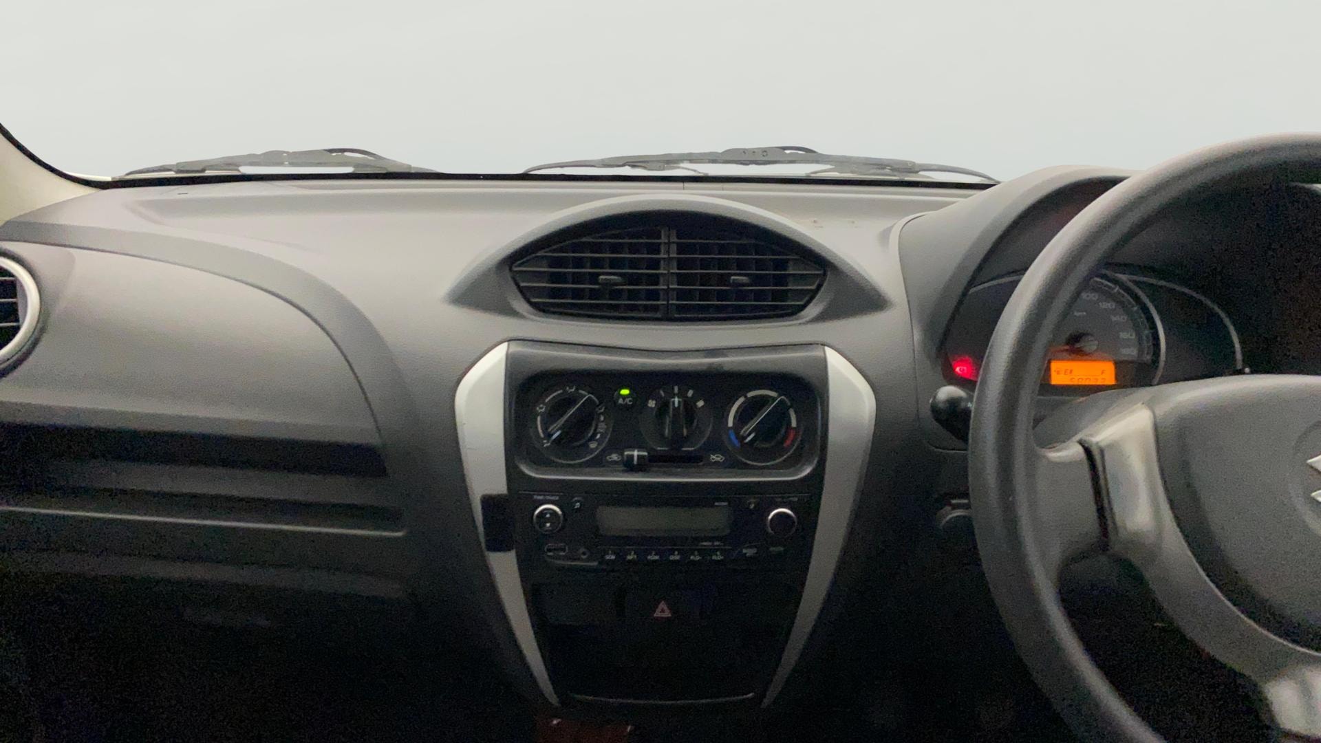 View 2016 Maruti Suzuki Alto 800 LX Image 17 Used 2016 Maruti Suzuki Alto 800 LX Image 17
