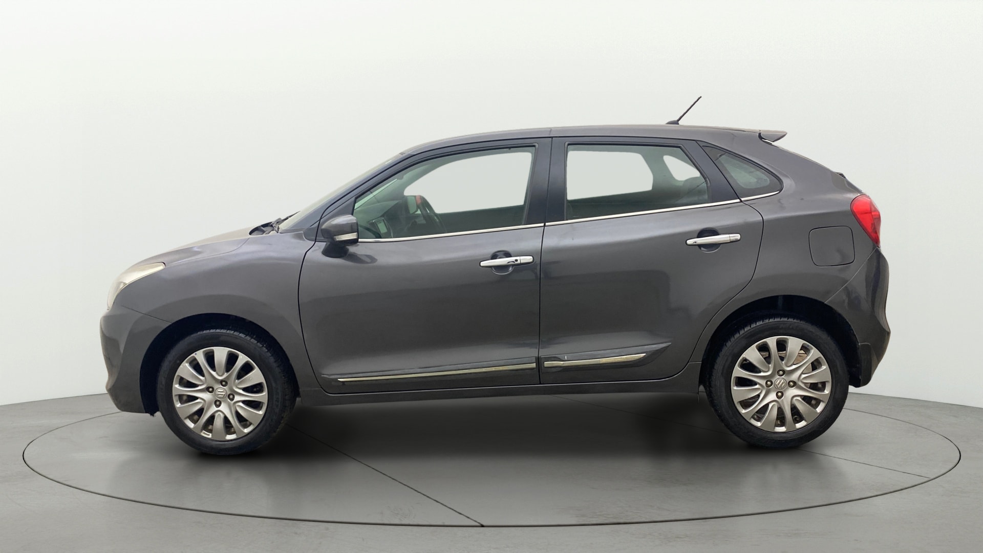 View 2018 Maruti Suzuki 1000 Base Variant Image 6 Used 2018 Maruti Suzuki 1000 Base Variant Image 6