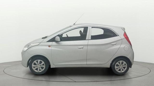 View Hyundai EON Image 5 Used Hyundai EON Image 5
