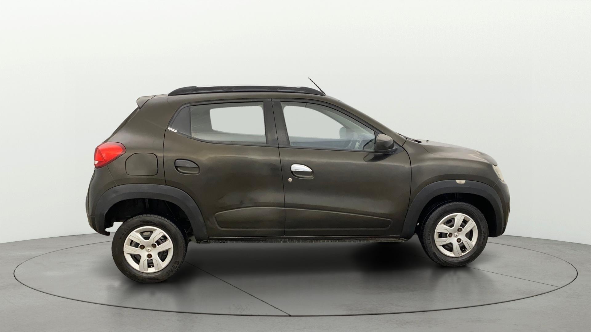 View 2018 Renault Kwid RXT 1.0 Image 25 Used 2018 Renault Kwid RXT 1.0 Image 25