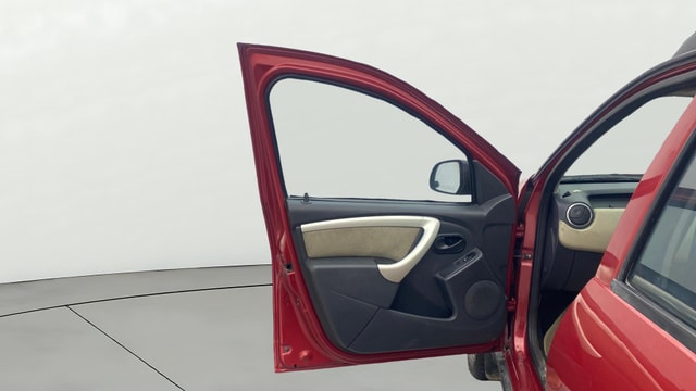 View Renault Duster Image 30 Used Renault Duster Image 30