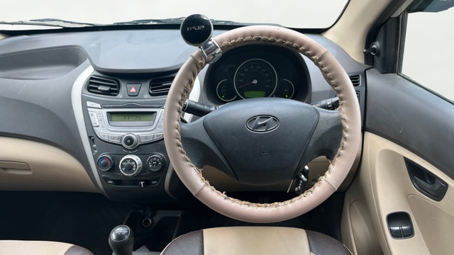 View Hyundai EON Image 20 Used Hyundai EON Image 20