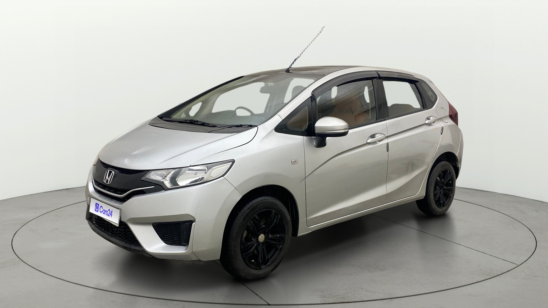 View 2016 Honda Jazz E MT Diesel Image 35 Used 2016 Honda Jazz E MT Diesel Image 35