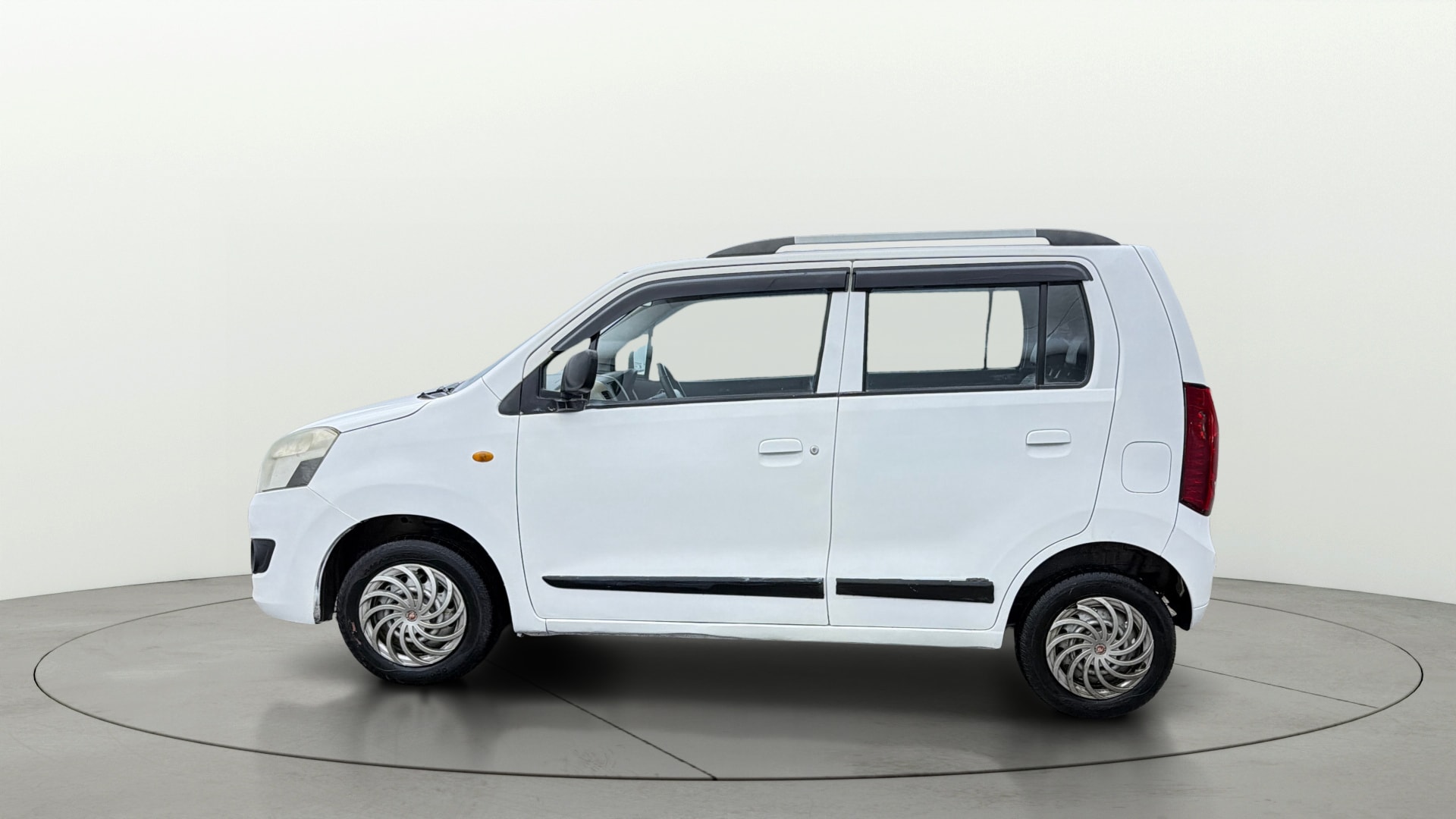 Used 2017 Maruti Suzuki 1000 Used 2017 Maruti Suzuki 1000