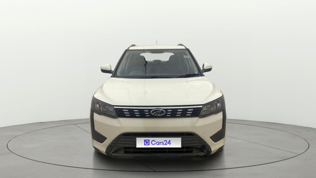 View Mahindra XUV300 Image 1 Used Mahindra XUV300 Image 1